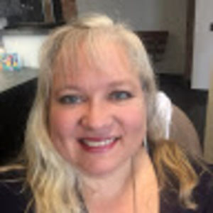 Meet your Posher, Cassandra